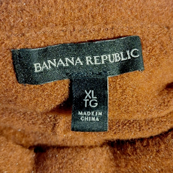 Banana Republic Wool Blend Centerseam Turtleneck in Colour Mesquite Wood - Picture 5 of 6